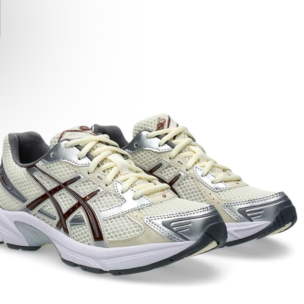 Asics Gel 1130 Ivory White and Chocolate Brown Athletic Sneakers